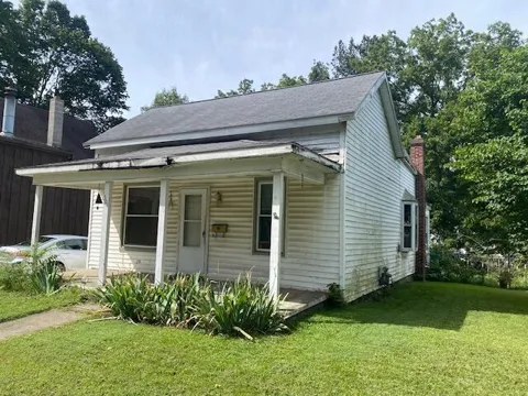 504 S Red Bud Trail