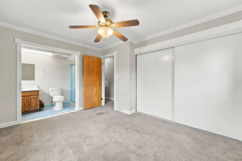 29821 Mason Street Livonia, MI 48154