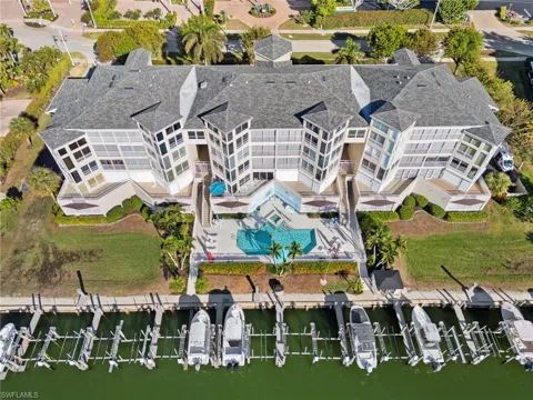 870 Collier Court #406