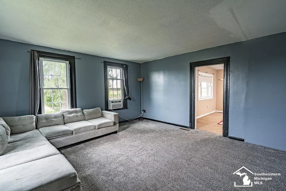 5703 Carson Highway Adrian Township, MI 46001