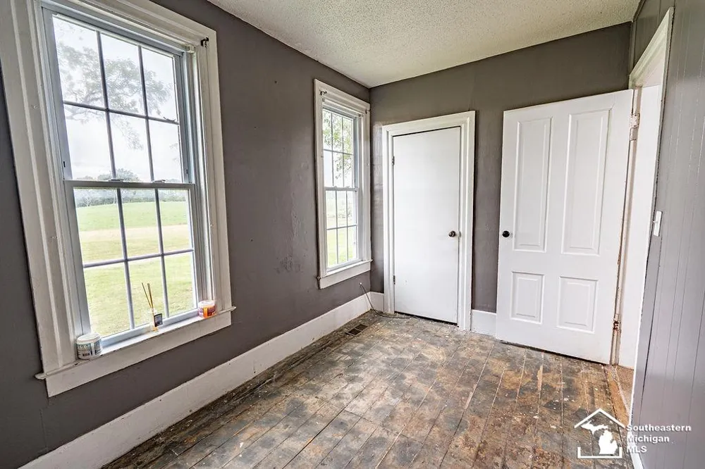 5703 Carson Highway Adrian Township, MI 46001