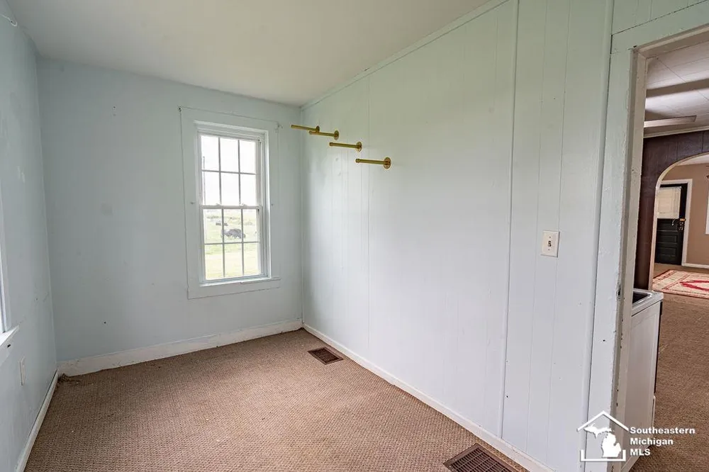 5703 Carson Highway Adrian Township, MI 46001