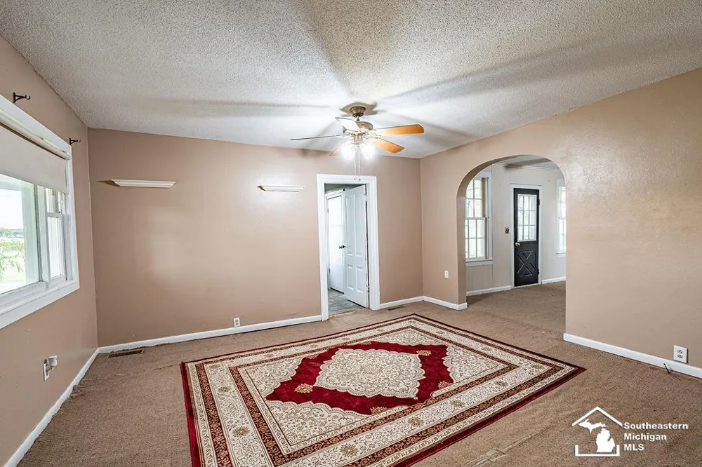 5703 Carson Highway Adrian Township, MI 46001