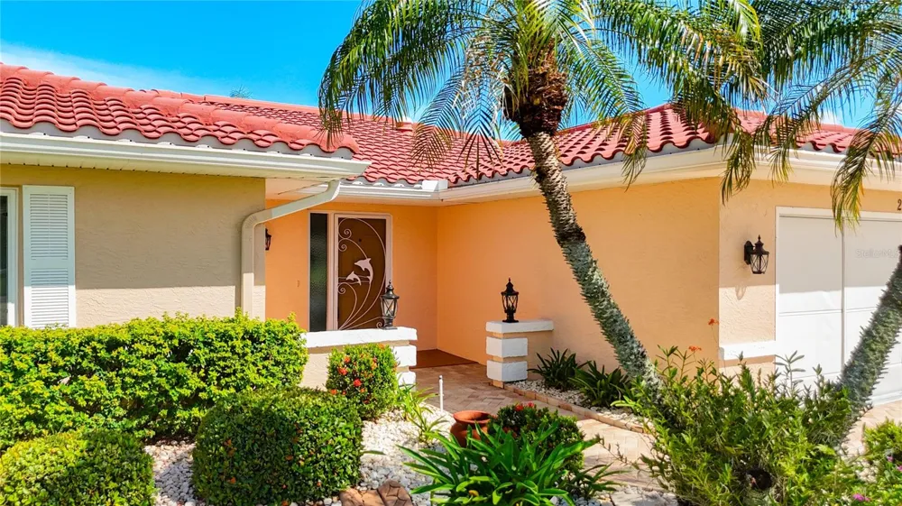 2005 NEW BEDFORD DRIVE Sun City Center, FL 33573