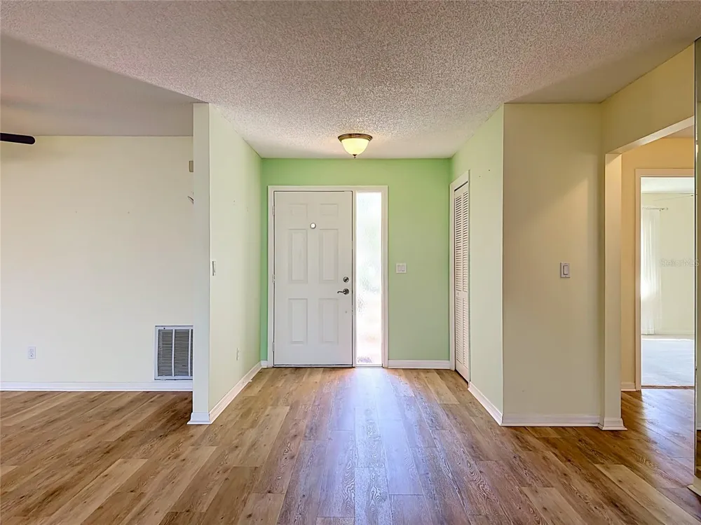 2005 NEW BEDFORD DRIVE Sun City Center, FL 33573