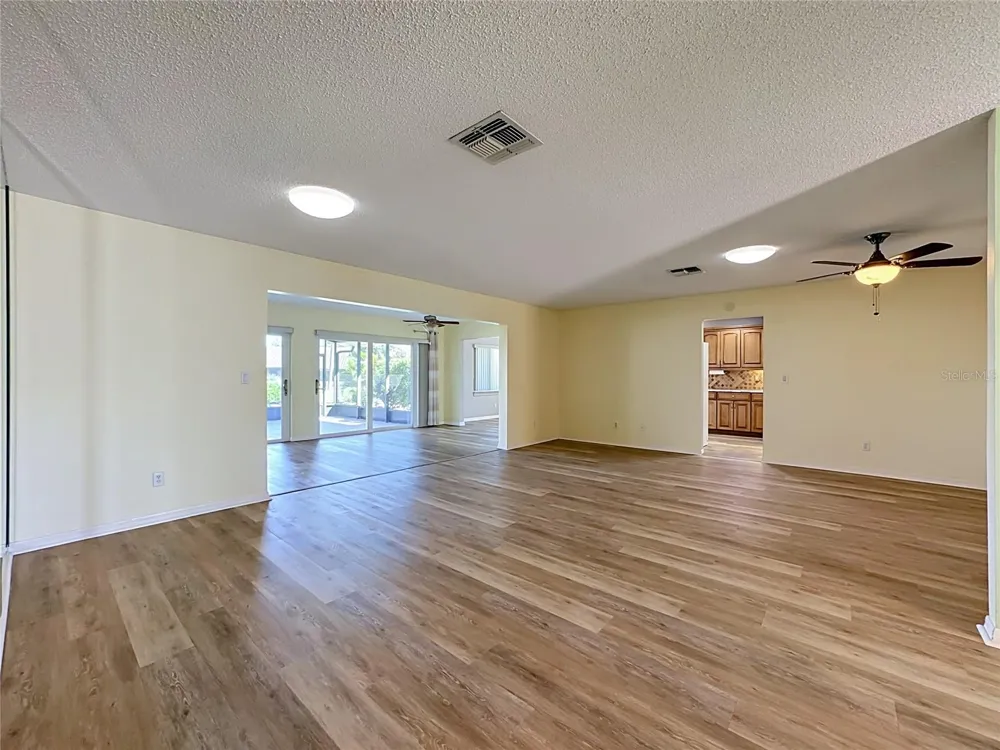2005 NEW BEDFORD DRIVE Sun City Center, FL 33573