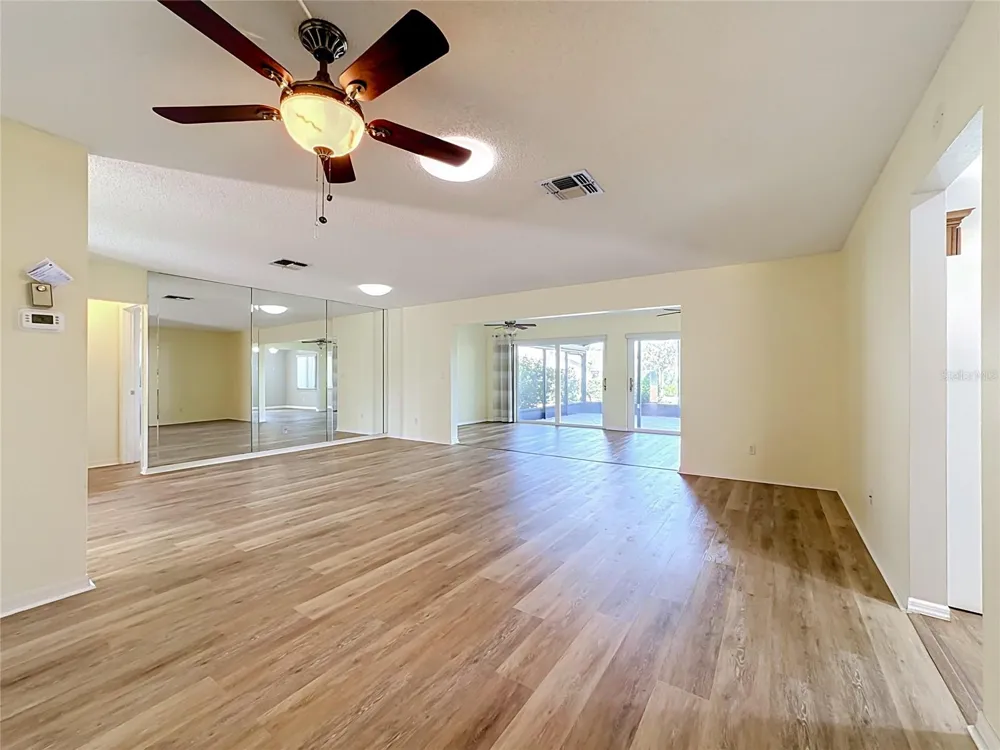 2005 NEW BEDFORD DRIVE Sun City Center, FL 33573