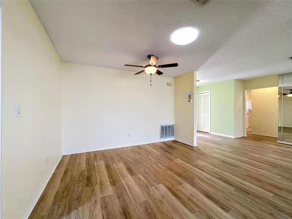 2005 NEW BEDFORD DRIVE Sun City Center, FL 33573