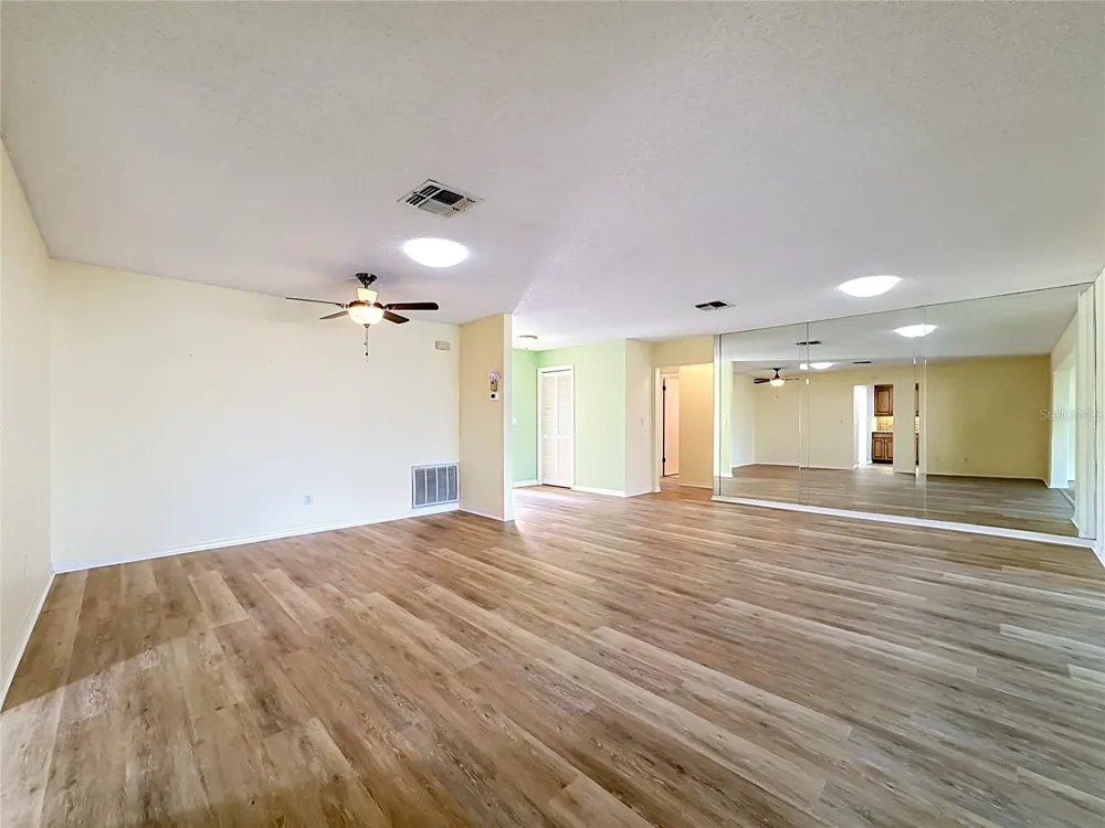 2005 NEW BEDFORD DRIVE Sun City Center, FL 33573