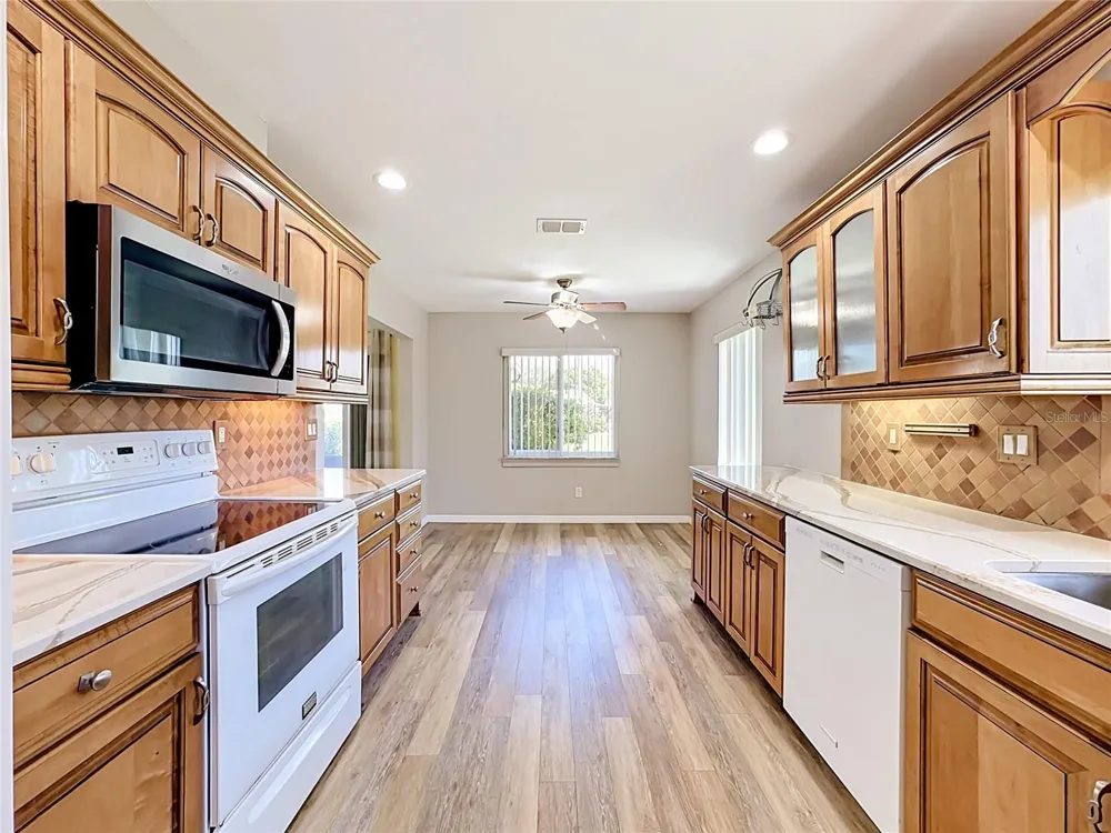 2005 NEW BEDFORD DRIVE Sun City Center, FL 33573