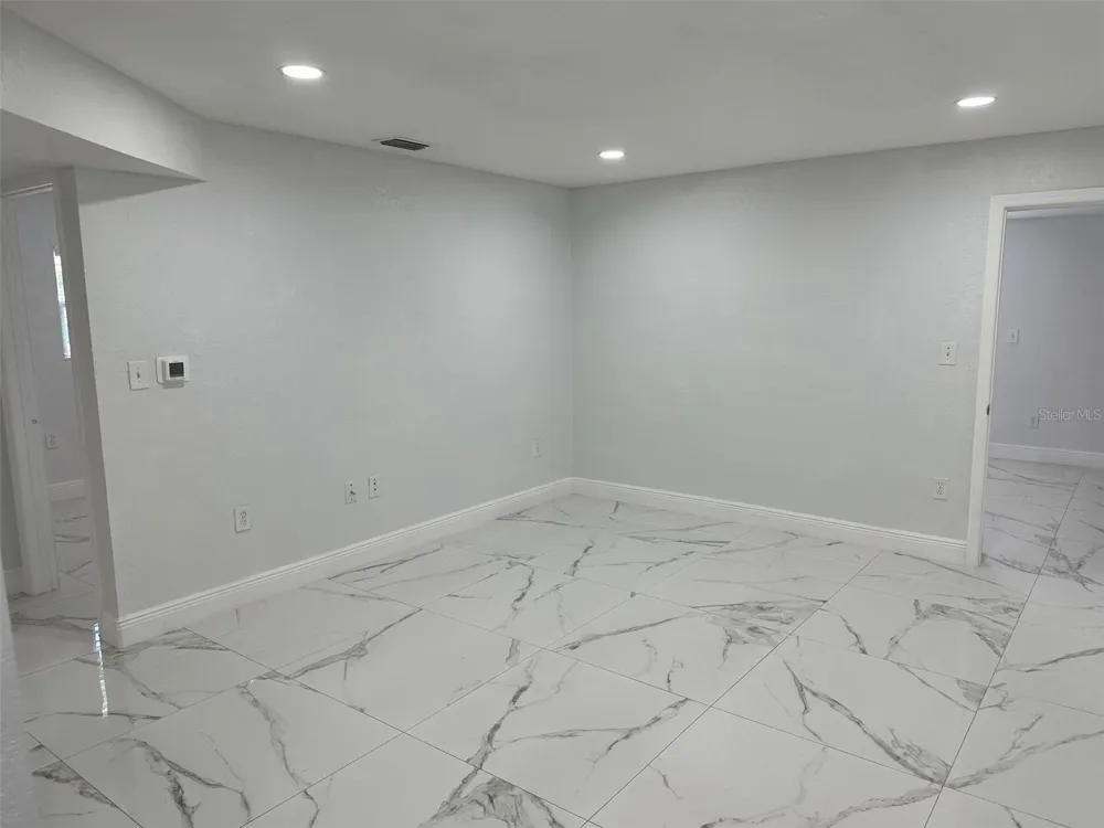 1710 S WASHINGTON AVENUE #9 Titusville, FL 32780