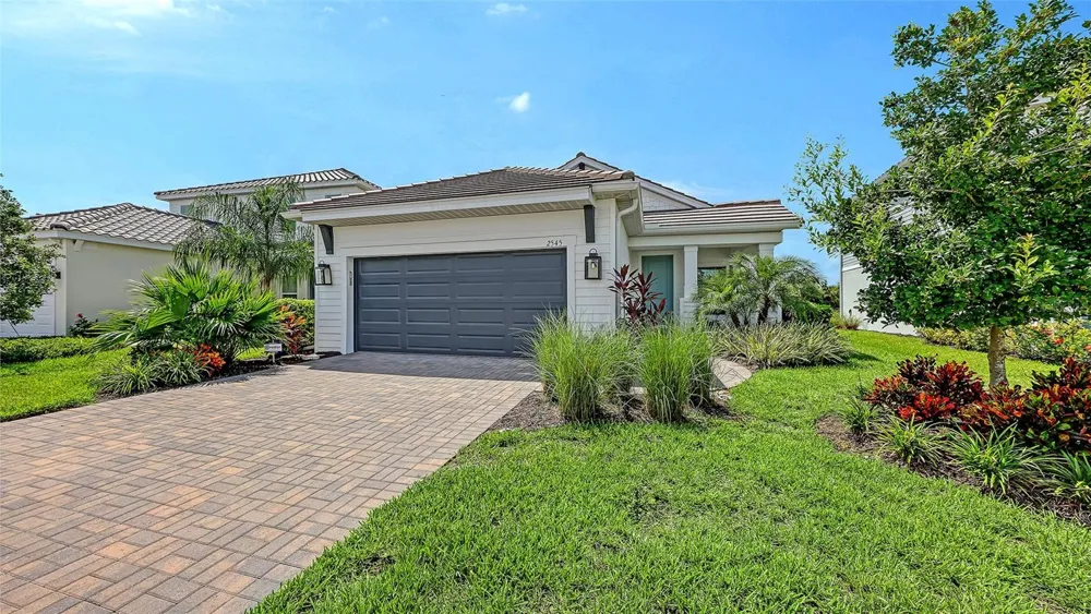 2545 STAR APPLE WAY Sarasota, FL 34240