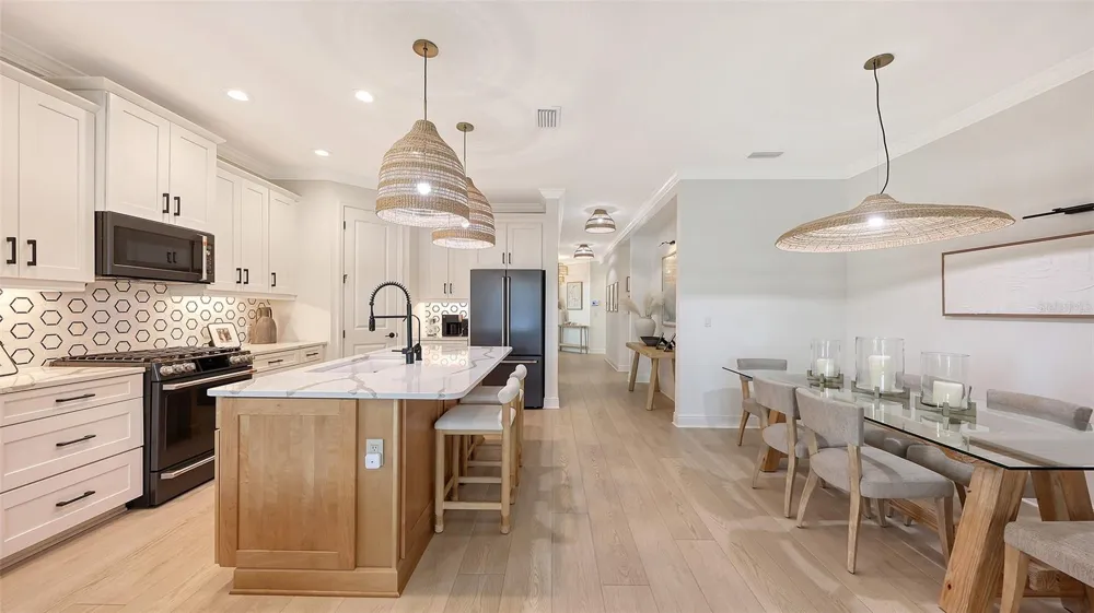 2545 STAR APPLE WAY Sarasota, FL 34240