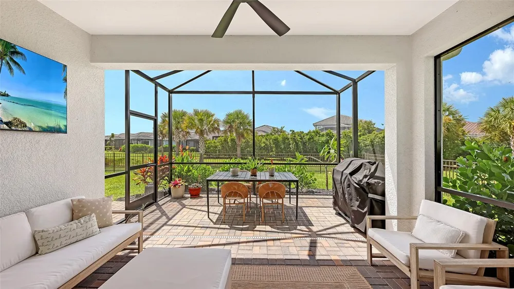2545 STAR APPLE WAY Sarasota, FL 34240