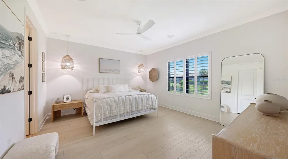 2545 STAR APPLE WAY Sarasota, FL 34240