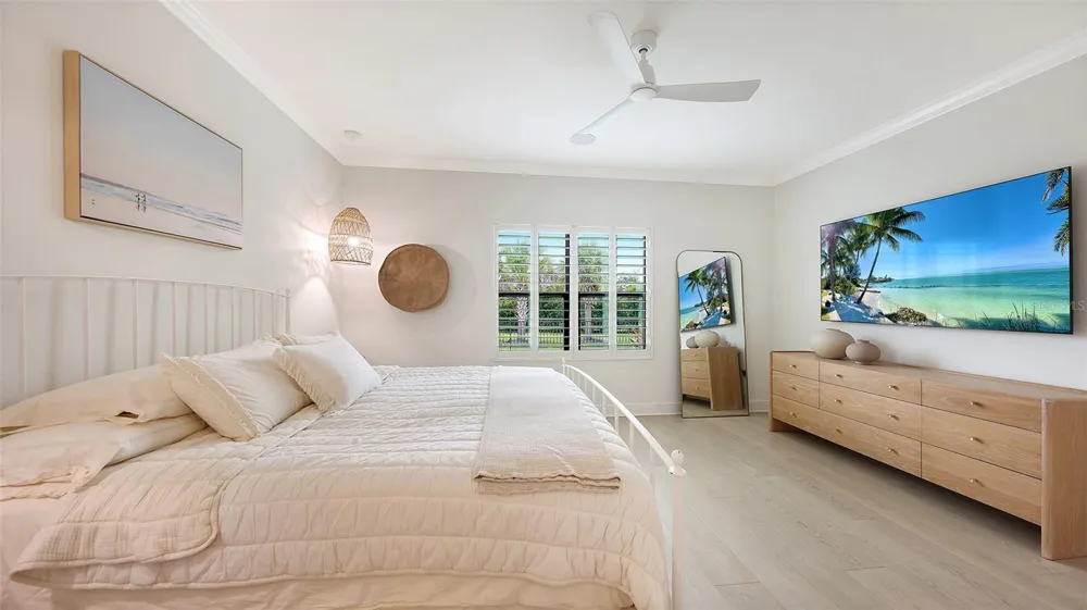 2545 STAR APPLE WAY Sarasota, FL 34240