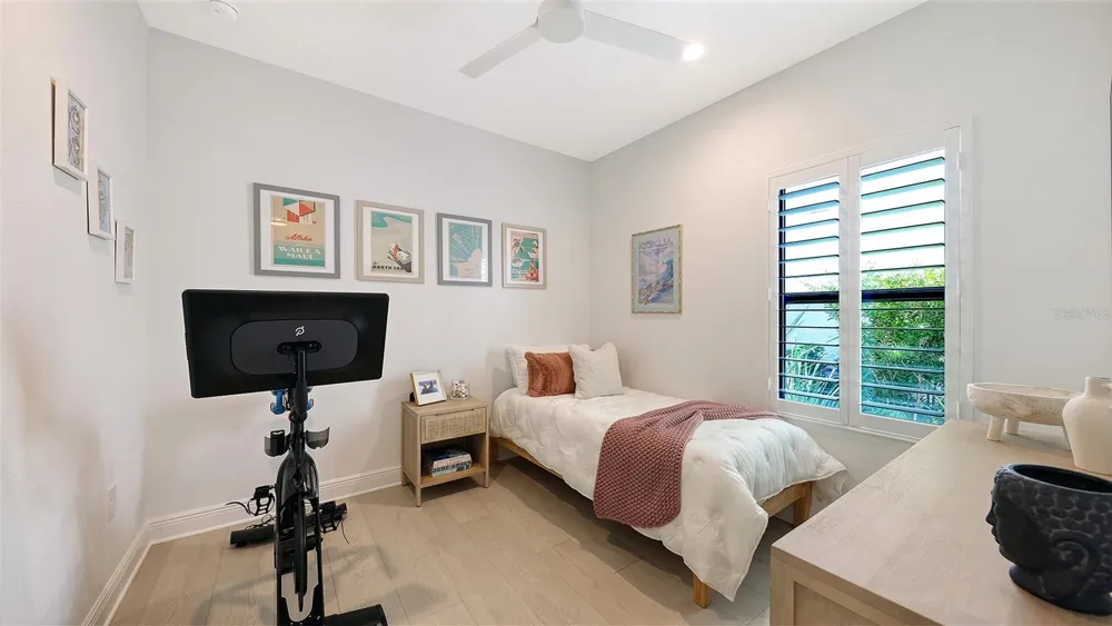 2545 STAR APPLE WAY Sarasota, FL 34240