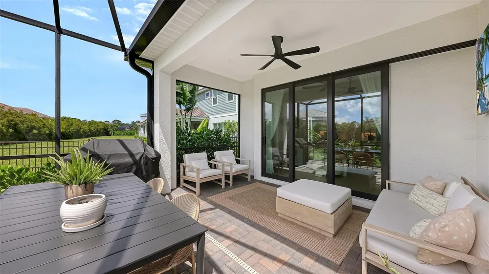 2545 STAR APPLE WAY Sarasota, FL 34240