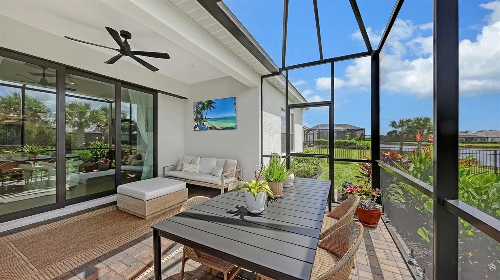 2545 STAR APPLE WAY Sarasota, FL 34240
