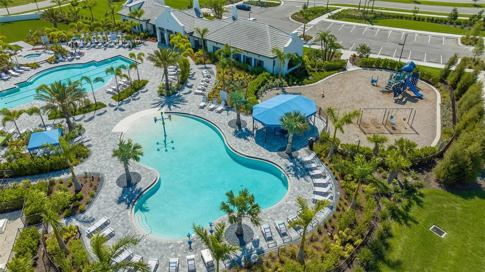 2545 STAR APPLE WAY Sarasota, FL 34240