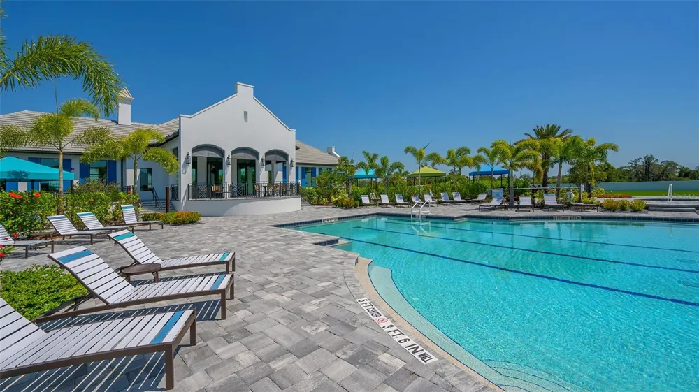 2545 STAR APPLE WAY Sarasota, FL 34240