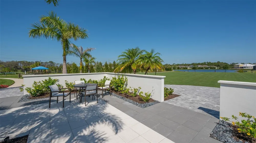 2545 STAR APPLE WAY Sarasota, FL 34240