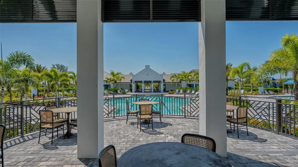 2545 STAR APPLE WAY Sarasota, FL 34240