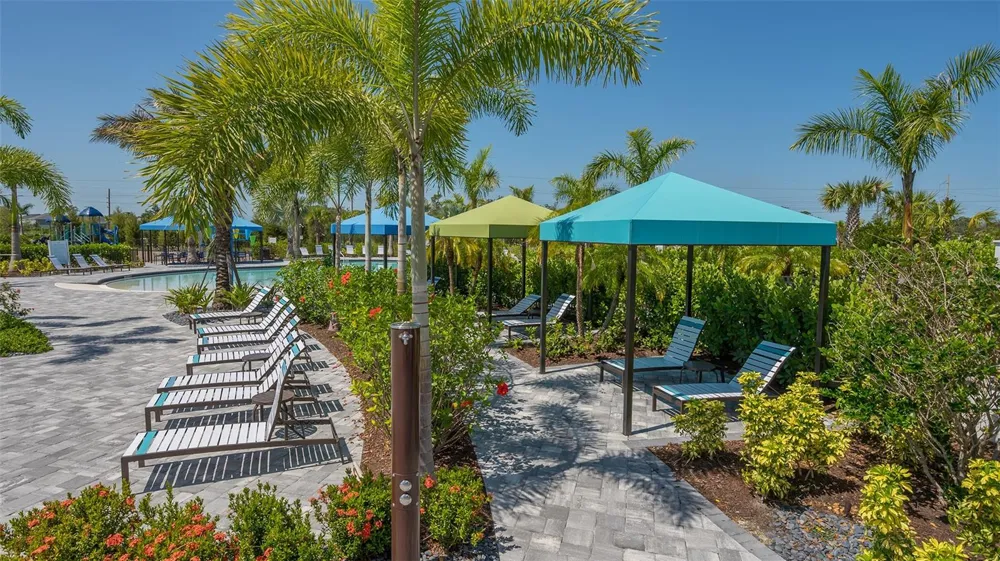 2545 STAR APPLE WAY Sarasota, FL 34240