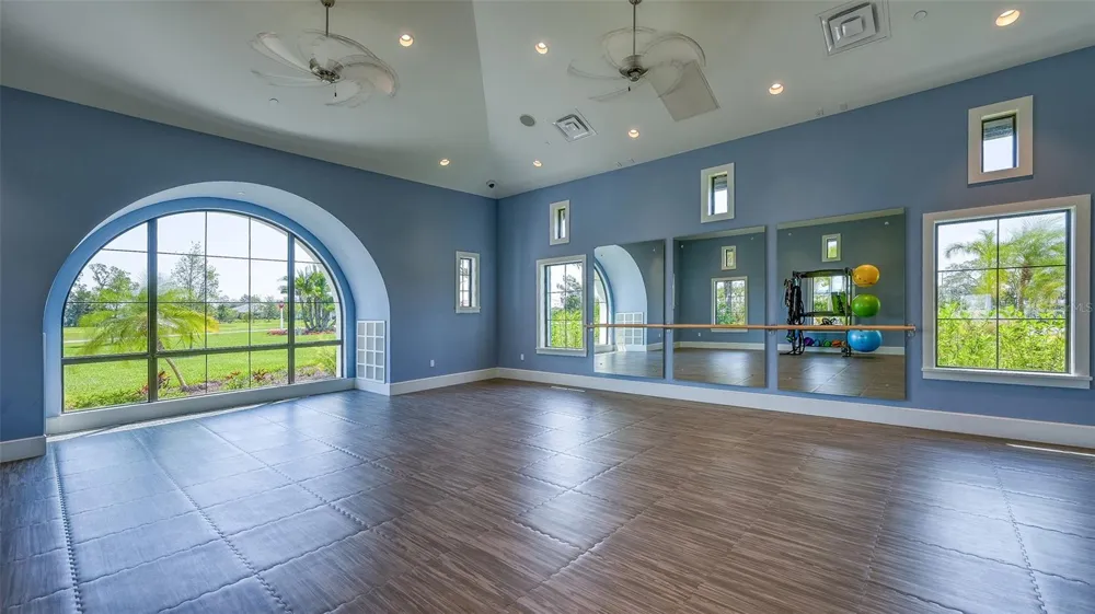 2545 STAR APPLE WAY Sarasota, FL 34240
