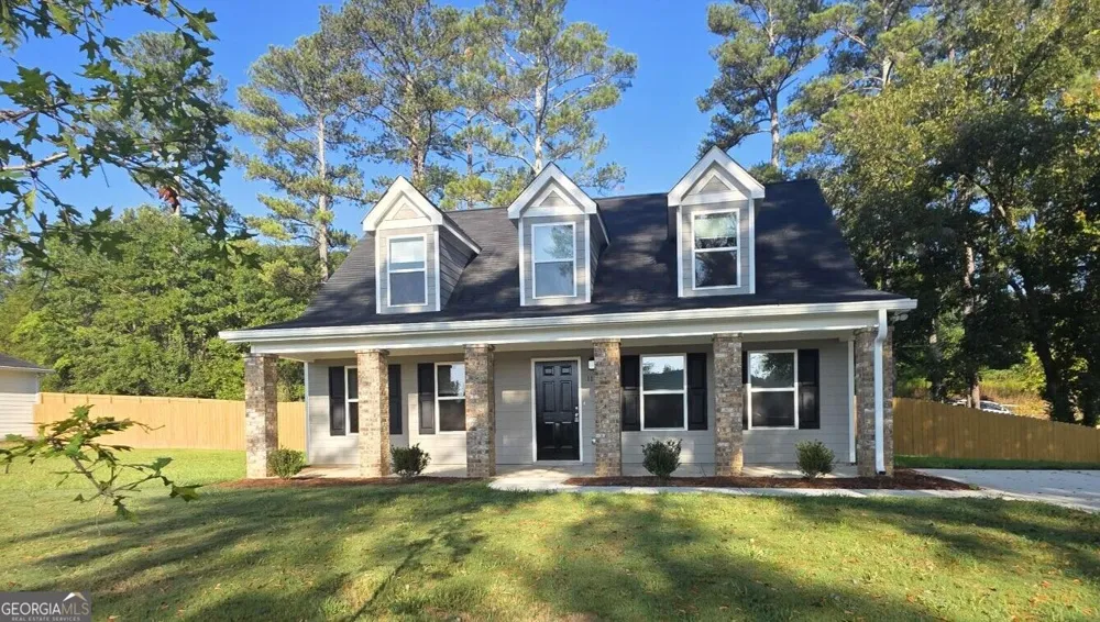 111 Charlotte CIR Statham, GA 30666