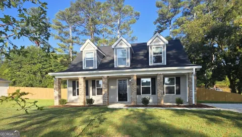 111 Charlotte CIR