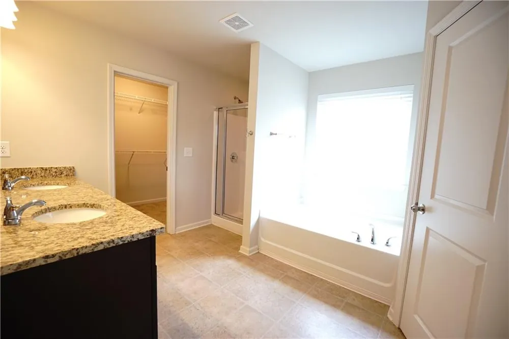 243 Fern Walk Lawrenceville, GA 30045
