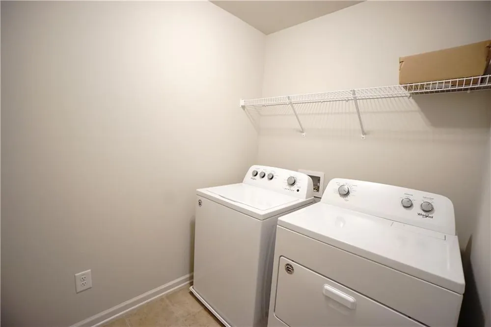 243 Fern Walk Lawrenceville, GA 30045
