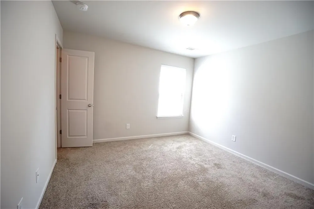 243 Fern Walk Lawrenceville, GA 30045