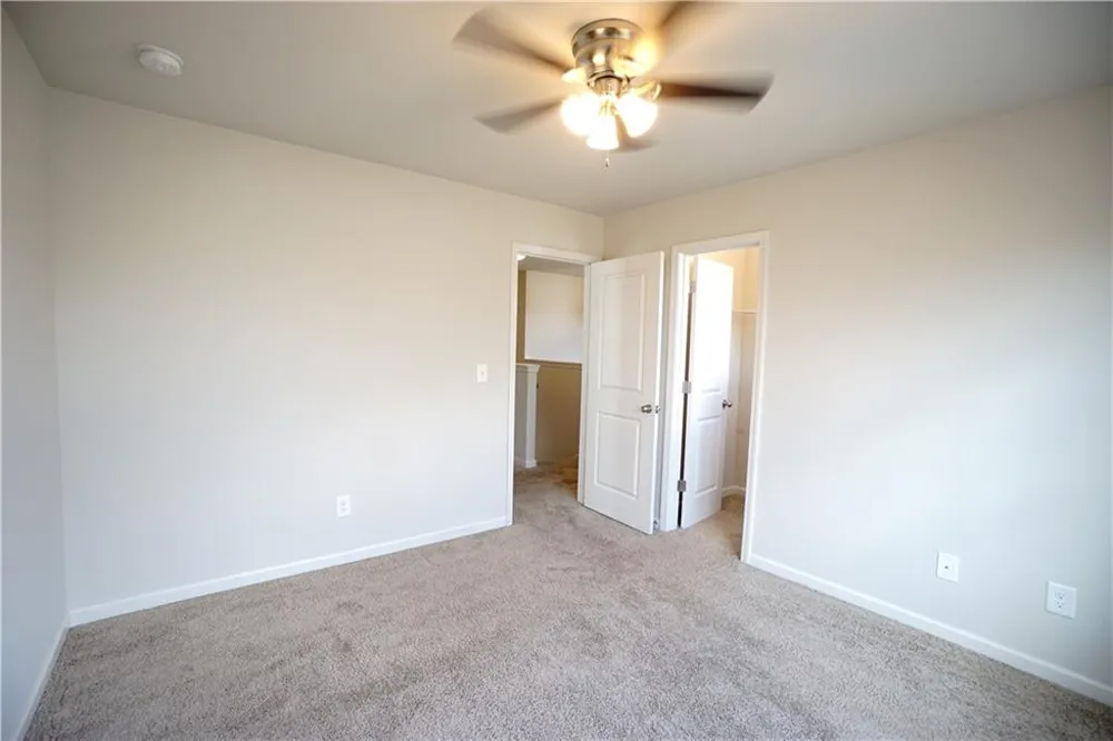 243 Fern Walk Lawrenceville, GA 30045