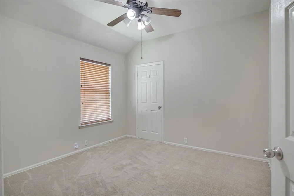 635 Blue Sky Drive Arlington, TX 76002