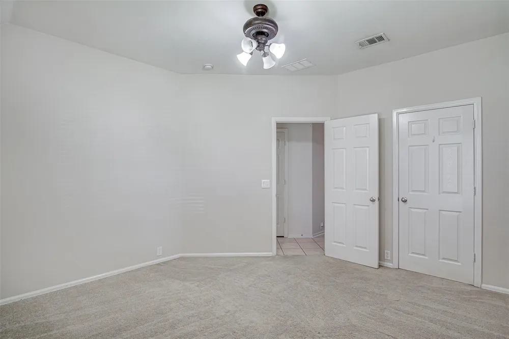 635 Blue Sky Drive Arlington, TX 76002