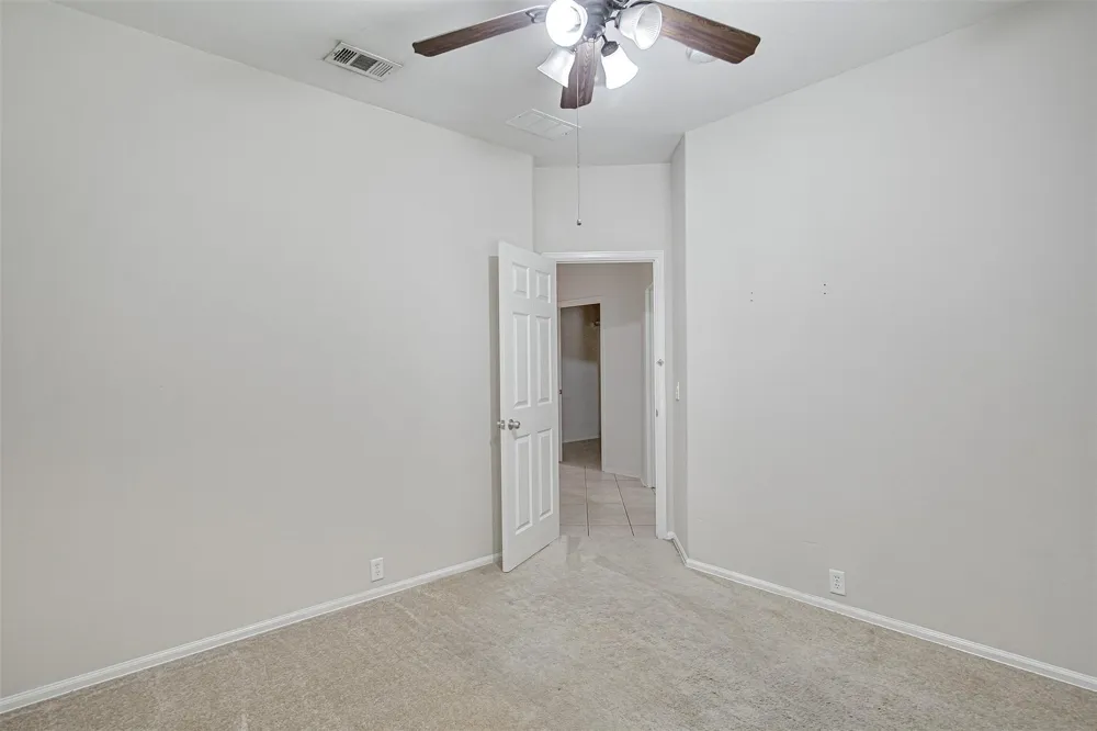 635 Blue Sky Drive Arlington, TX 76002