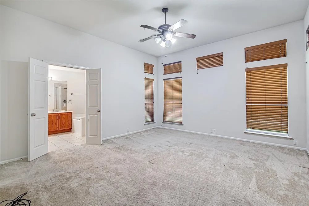 635 Blue Sky Drive Arlington, TX 76002