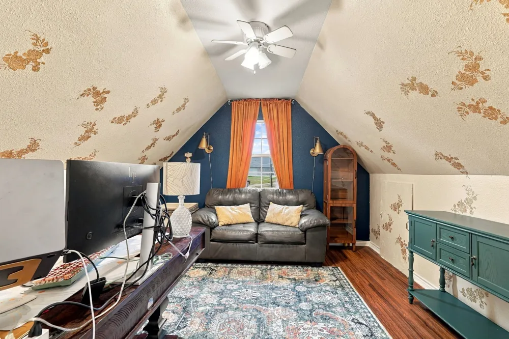 74 Meadow Hill Lane Sherman, TX 75090
