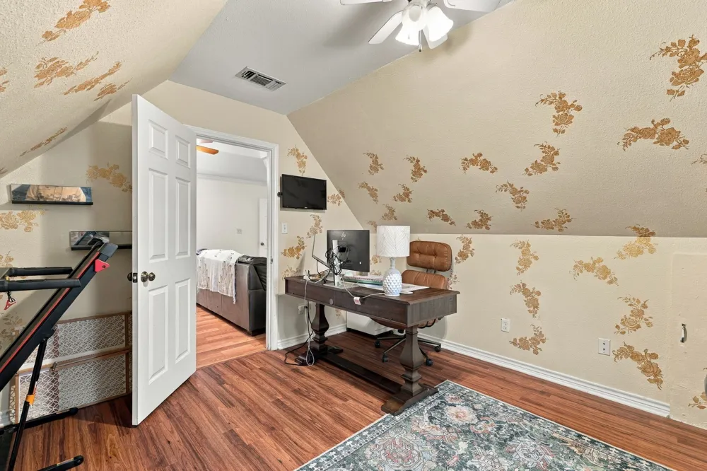 74 Meadow Hill Lane Sherman, TX 75090