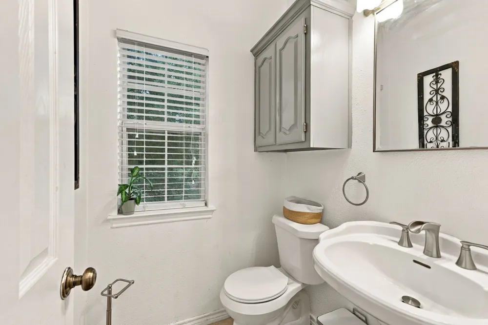 74 Meadow Hill Lane Sherman, TX 75090