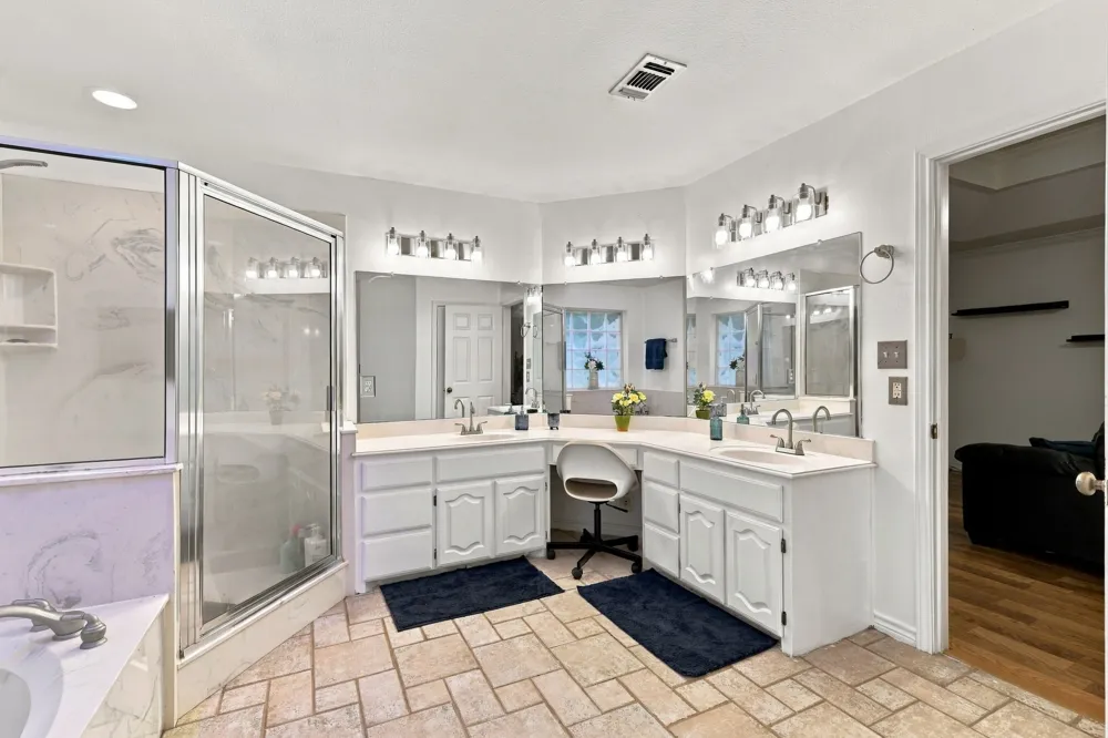74 Meadow Hill Lane Sherman, TX 75090