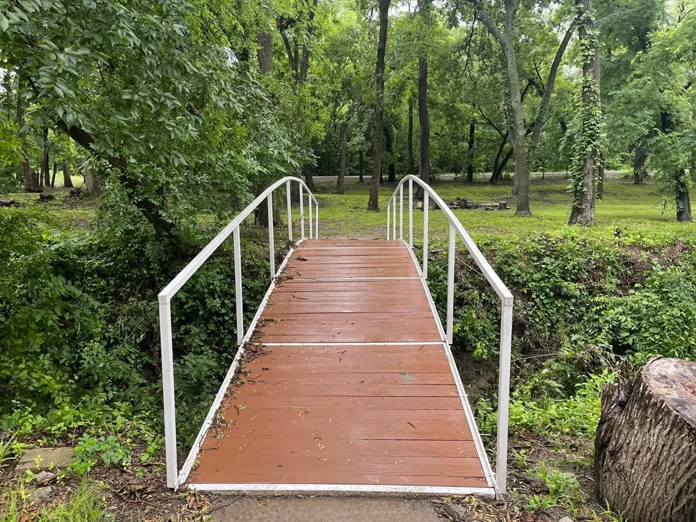 74 Meadow Hill Lane Sherman, TX 75090