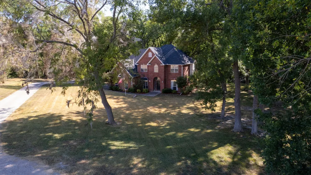 74 Meadow Hill Lane Sherman, TX 75090
