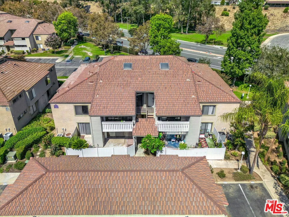 75 Carriage Way Pomona, CA 91766