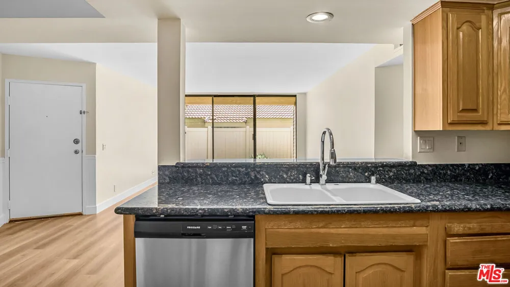 75 Carriage Way Pomona, CA 91766