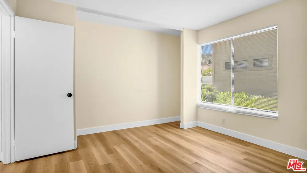 75 Carriage Way Pomona, CA 91766