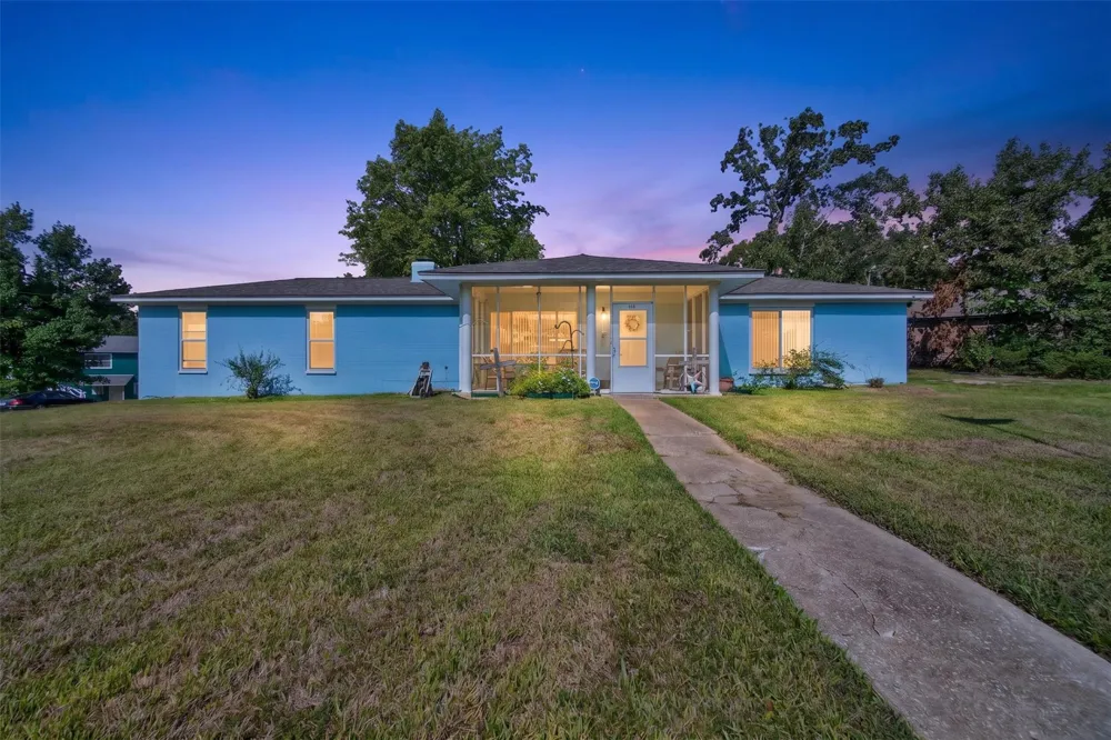 165 Pecan Cove Lane Onalaska, TX 77360