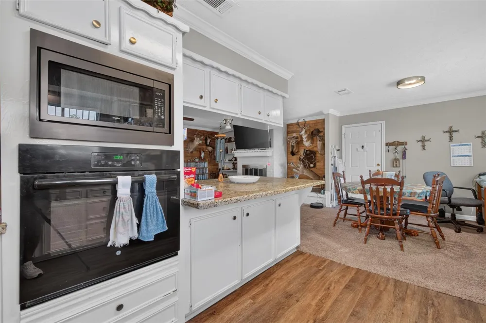 165 Pecan Cove Lane Onalaska, TX 77360